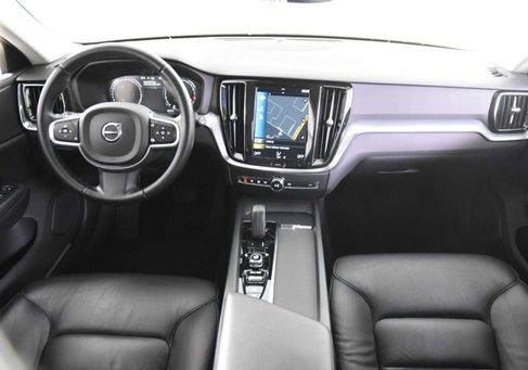 Volvo V60, 2021