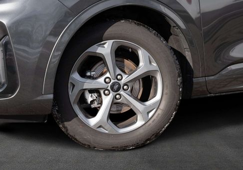 Ford Kuga, 2024
