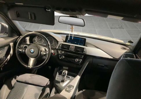 BMW 325, 2017
