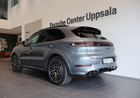 Porsche Cayenne, 2026