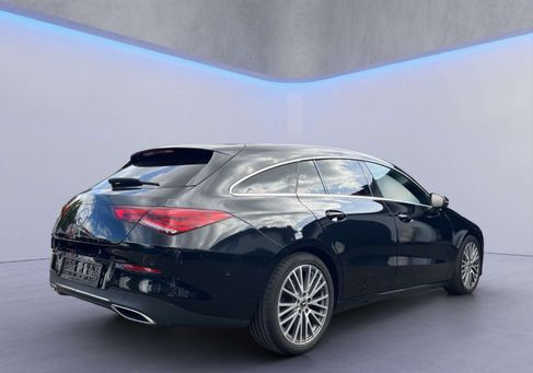 Mercedes-Benz CLA 180, 2022