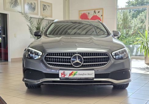 Mercedes-Benz E 200, 2020 2