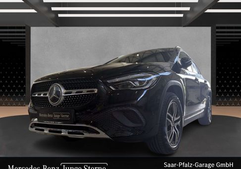 Mercedes-Benz GLA 180, 2021 3