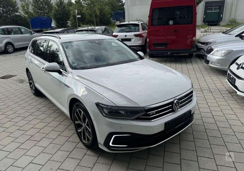 Volkswagen Passat Variant, 2020