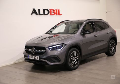 Mercedes-Benz GLA 250, 2021