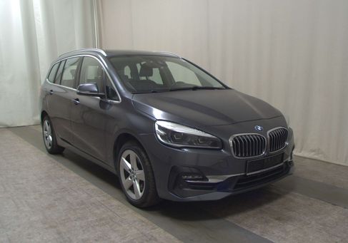 BMW 218, 2021