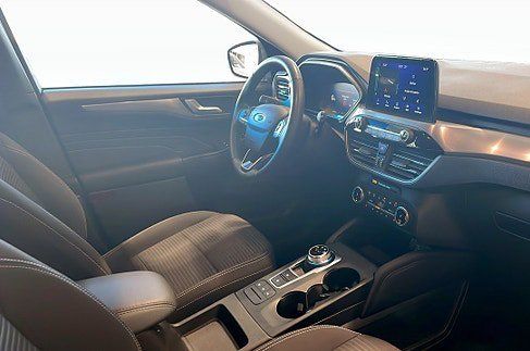Ford Kuga, 2023