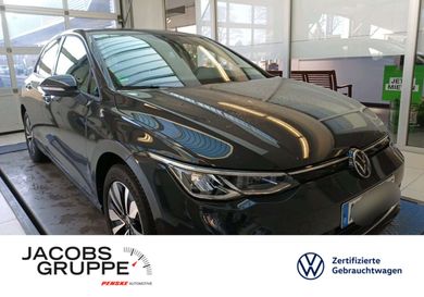 Volkswagen Golf, 2024