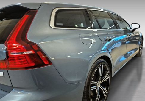 Volvo V60, 2022 3