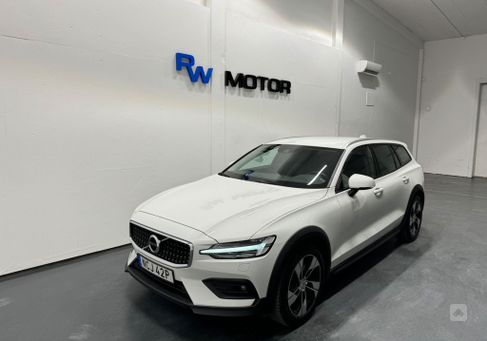 Volvo V60 Cross Country, 2020