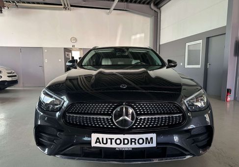 Mercedes-Benz E 300, 2020