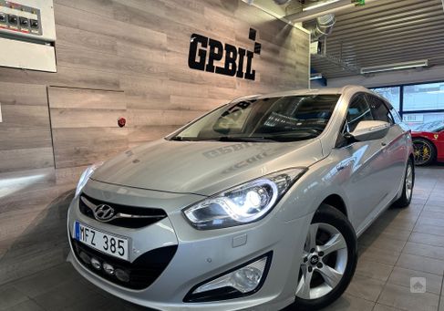 Hyundai i40, 2012