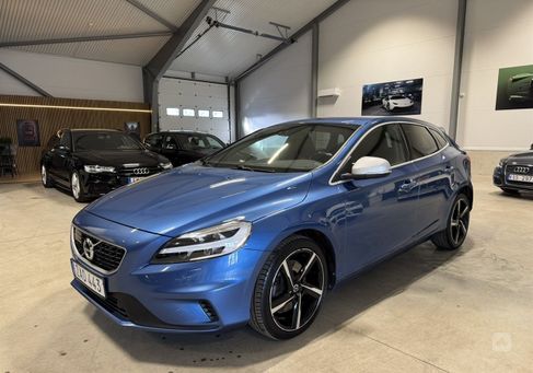 Volvo V40, 2018