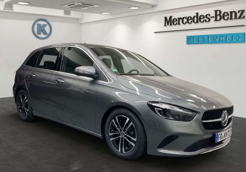 Mercedes-Benz B 180, 2025 3