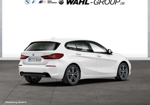 BMW 118, 2022