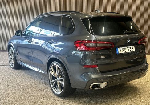 BMW X5 M50, 2019