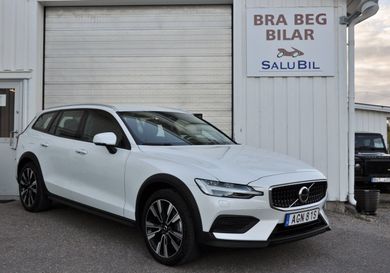 Volvo V60 Cross Country, 2023