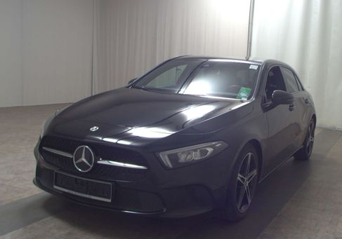 Mercedes-Benz A 220, 2022