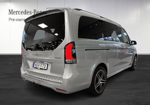 Mercedes-Benz V 300, 2025