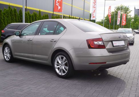 Skoda Octavia, 2019 3