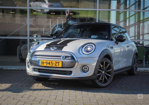 MINI, 2019