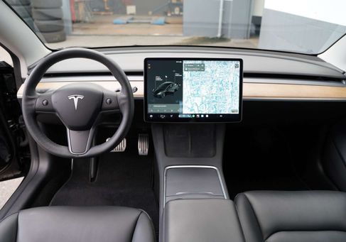 Tesla Model 3, 2021 2