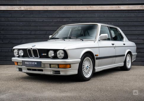 BMW M5, 1986