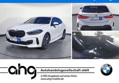 BMW 118, 2022