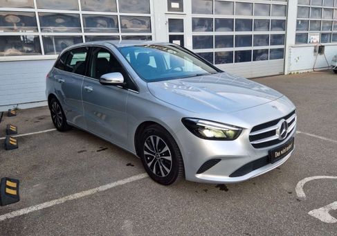 Mercedes-Benz B 200, 2020