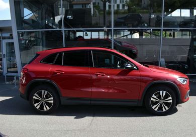 Mercedes-Benz GLA 220, 2020