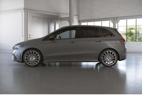 Mercedes-Benz B 250, 2022