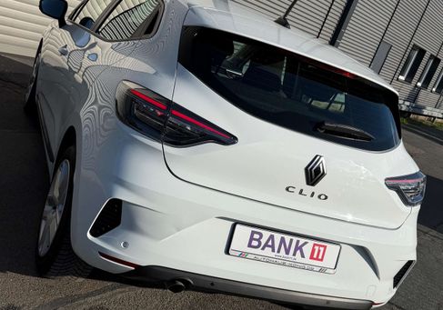 Renault Clio, 2023 3