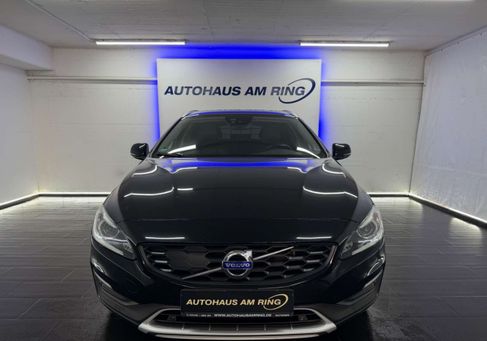 Volvo V60 Cross Country, 2018