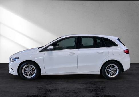 Mercedes-Benz B 180, 2020