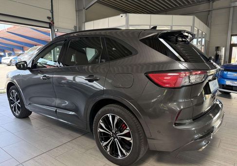 Ford Kuga, 2022