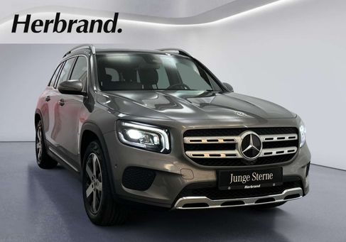 Mercedes-Benz GLB 200, 2022