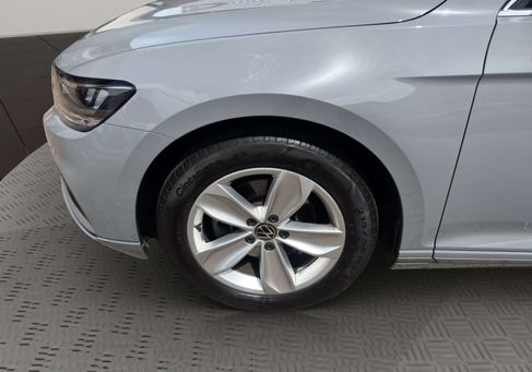 Volkswagen Passat Variant, 2023 3
