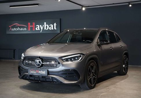 Mercedes-Benz GLA 220, 2021