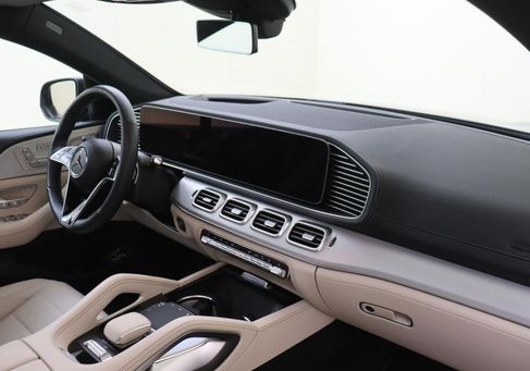 Mercedes-Benz GLE 400, 2025