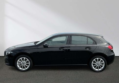 Mercedes-Benz A 250, 2022
