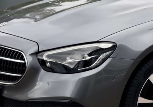 Mercedes-Benz E 300, 2022