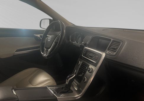 Volvo S60 Cross Country, 2018