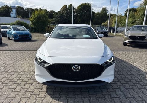 Mazda 3, 2025