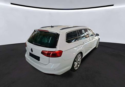 Volkswagen Passat Variant, 2021