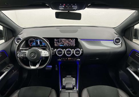 Mercedes-Benz B 250, 2022