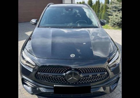Mercedes-Benz GLA 220, 2020