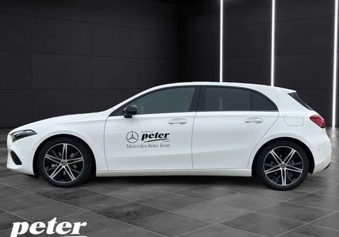Mercedes-Benz A 180, 2025