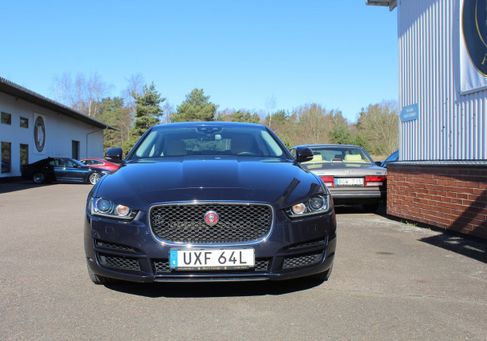 Jaguar XE, 2018