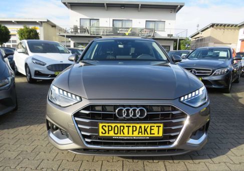 Audi A4, 2022