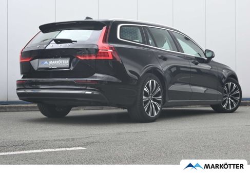 Volvo V60, 2022